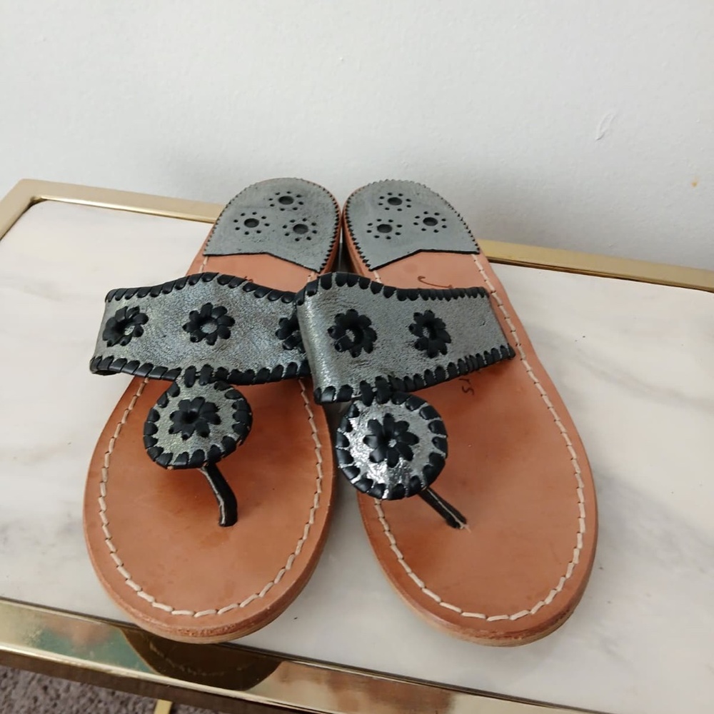 Jack Rogers Vintage Gray Leather Floral Thong Sandals Women Size 7 - Picture 2 of 7
